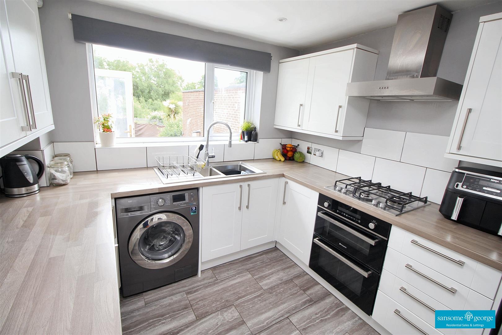 Heron Way, Reading
